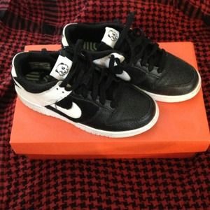 NIKE dunk panda low top