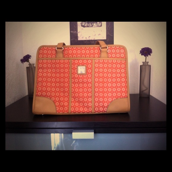Nine West purse