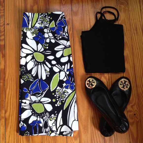 🎈HOST PICK🎈- floral pencil skirt