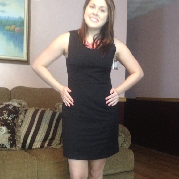 Little black dress - Picture 1 of 2