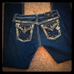 ❌Sold in Bundle❌Size 28 Straight leg Miss Me's