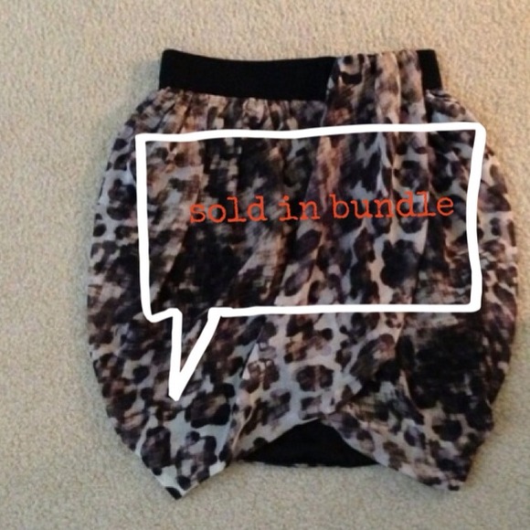 H&M Dresses & Skirts - ❌SOLD❌ Leopard printed skirt