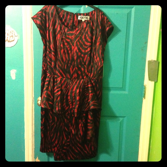 Vicky Tiel Size- 1X Brand new with Tag!👍