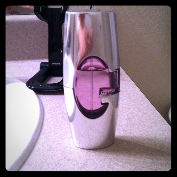 GUESS Perfume