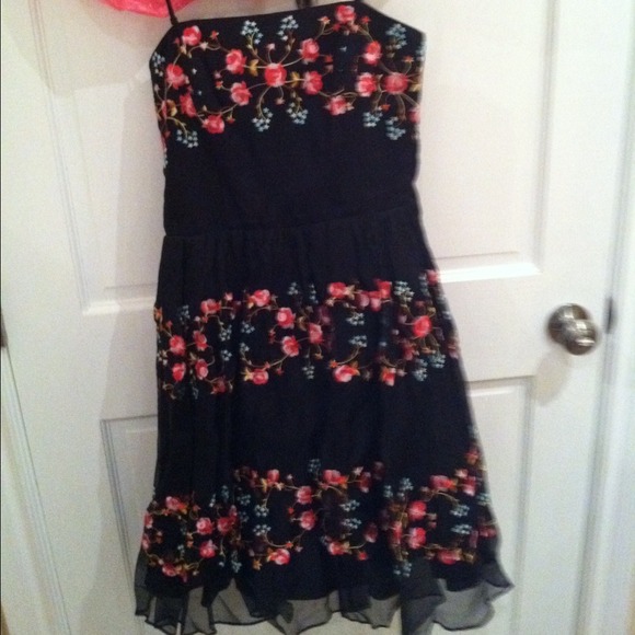 Betsey Johnson poofy black floral dress