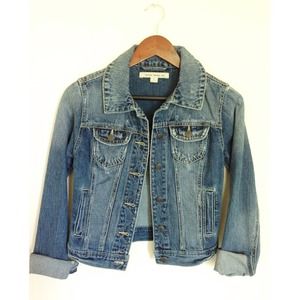 ✨SOLD✨ Forever 21 Distressed Denim Jacket