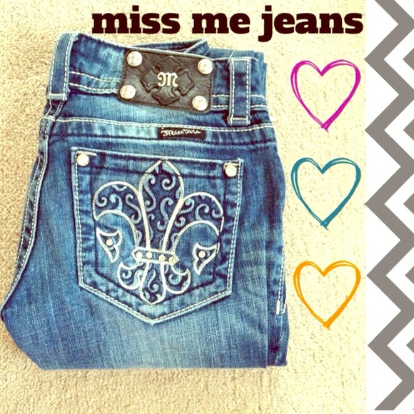 Miss Me Denim - ❤Bundle❤Miss Me denim jeans size 26 and black hat