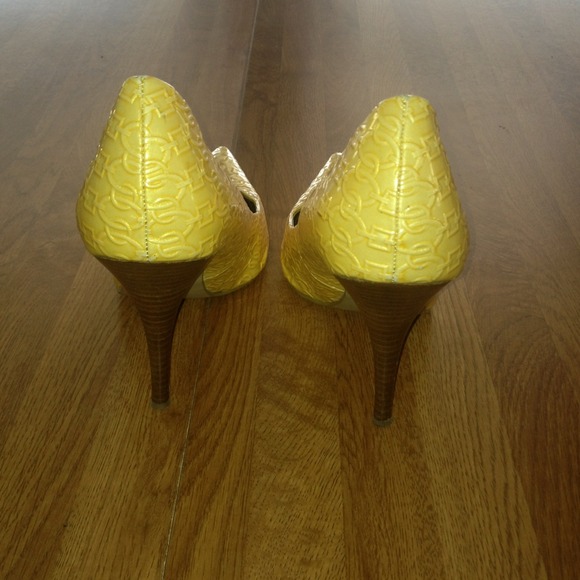 Nine West pumps