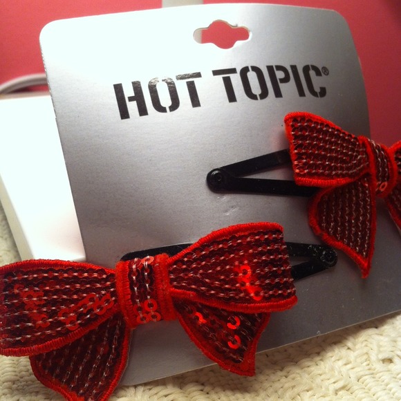 Accessory bundle! - Picture 2 of 4