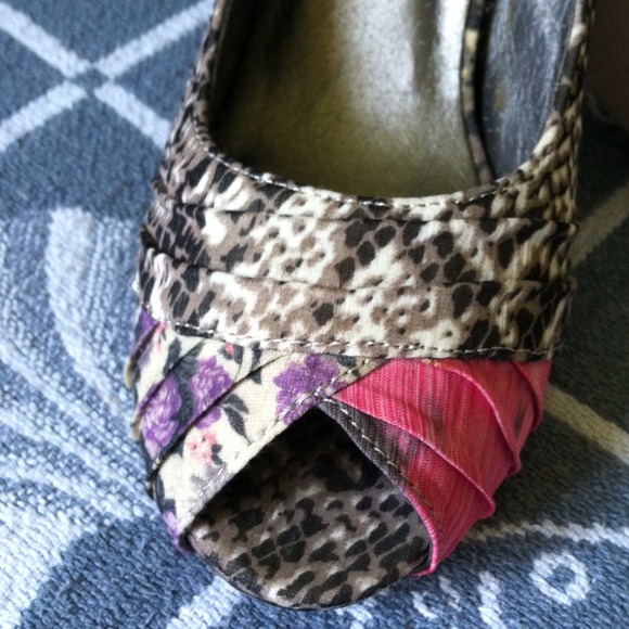 Madden Girl pumps - Picture 2 of 2