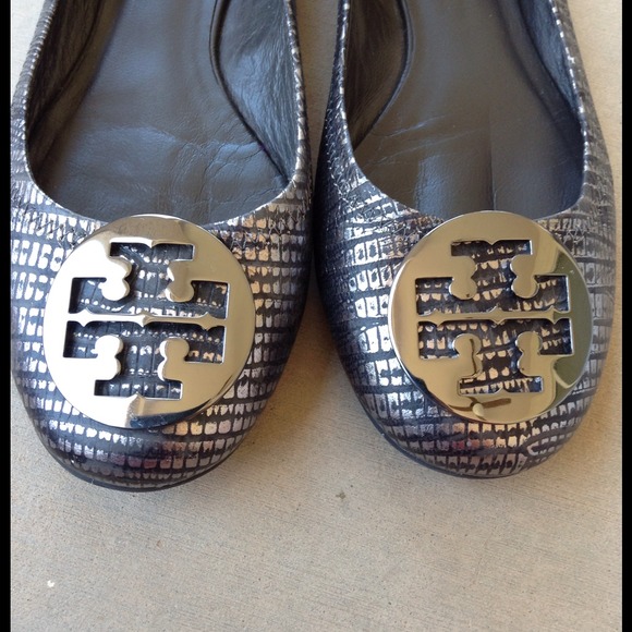 ❤❤sold💜💜Tory Burch lizard skin Reva - Picture 4 of 4