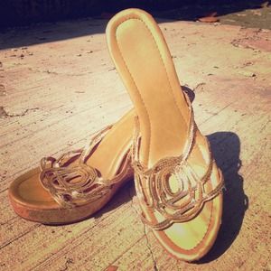 Cork wedges with gold sequins straps