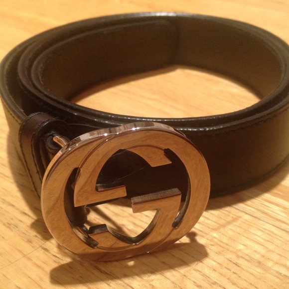 🎉SOLD🎉 Authentic Gucci Logo Belt