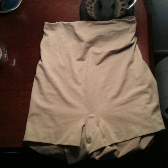 Spanx Smoother Panty High Waisted