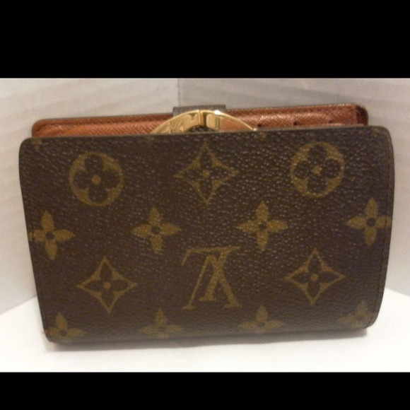 🚫🚫SOLD🚫🚫 AUTHENTIC LV wallet - Picture 2 of 4