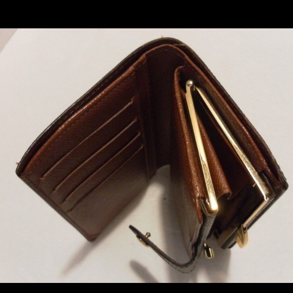 🚫🚫SOLD🚫🚫 AUTHENTIC LV wallet - Picture 3 of 4