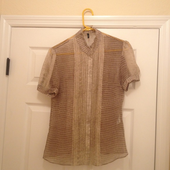 Sheer animal print button down Tahari top.