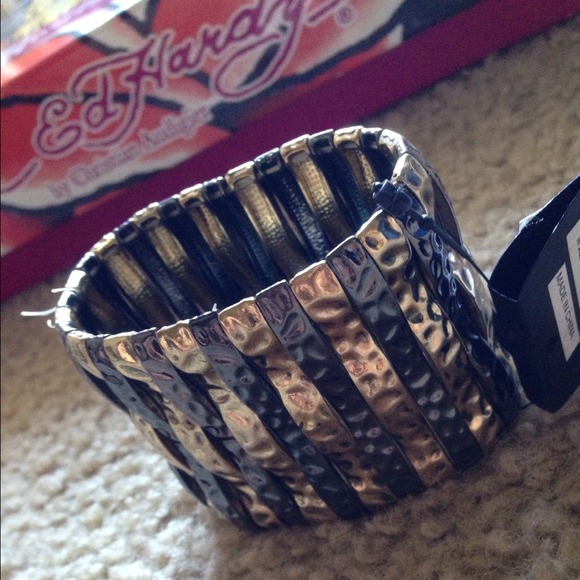 Gold bracelet from wet seal