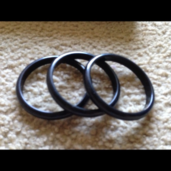 3 pairs of black bracelets