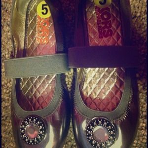 Michael Kors shoes size 5(new)