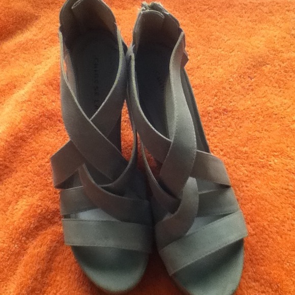 Strap wedges - Picture 2 of 2