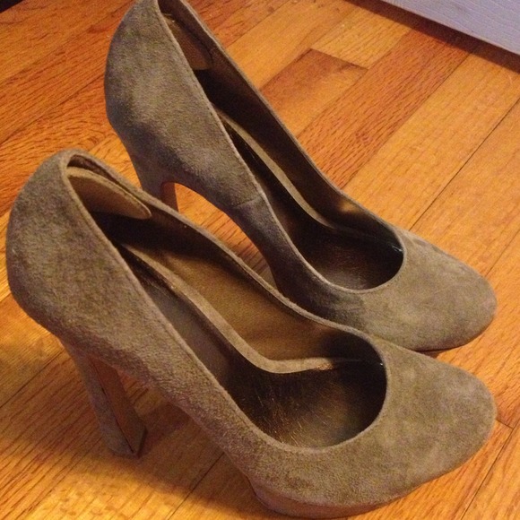 Platform pumps - Picture 2 of 4