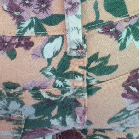 Floral rise pants - Picture 3 of 3