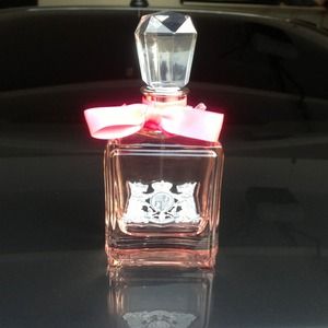 Juicy Couture LaLa  only used three squirts.