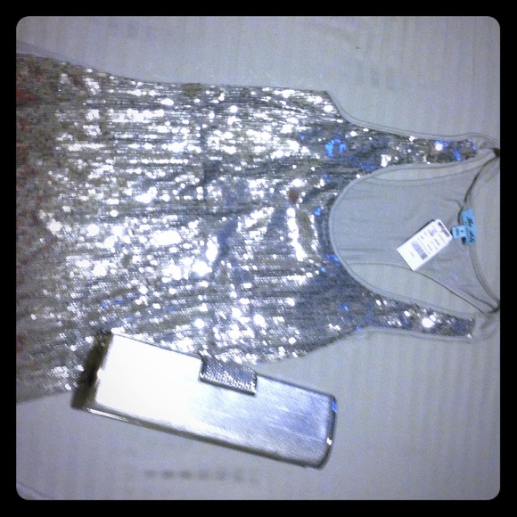 Shine bright 💎Tank and clutch bundle!💎