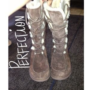 Authentic Chocolate Lace-up Uggs