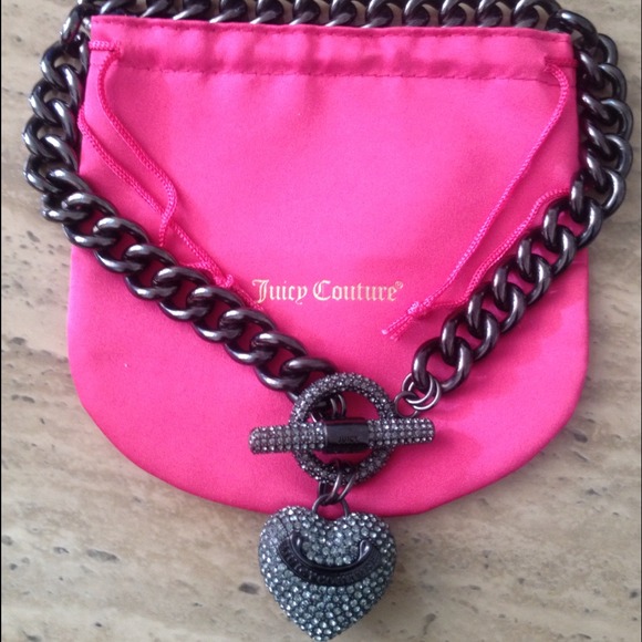 💥SOLD in BUNDLE💥 Juicy Couture Heart Necklace - Picture 2 of 3