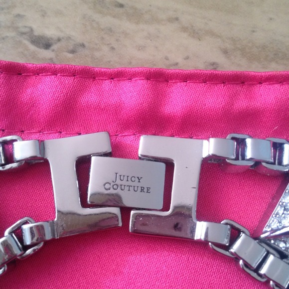 💥SOLD in bundle💥 silver Juicy Couture Necklace. - Picture 3 of 4