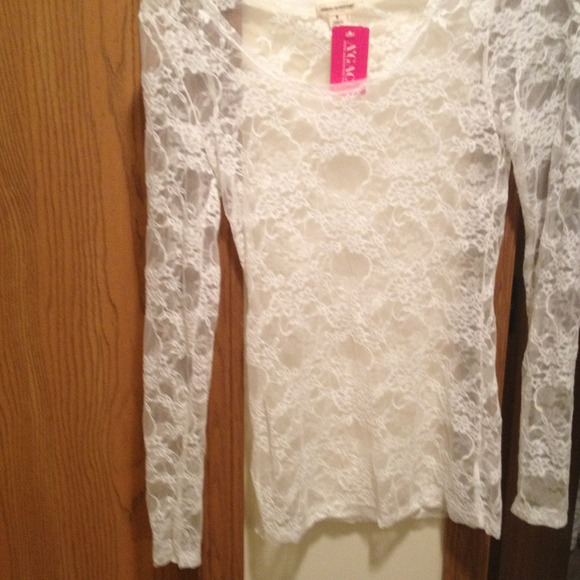 NWT A'gaci white lace long sleeve top