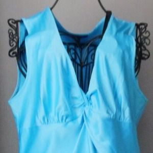 Bright v neck top