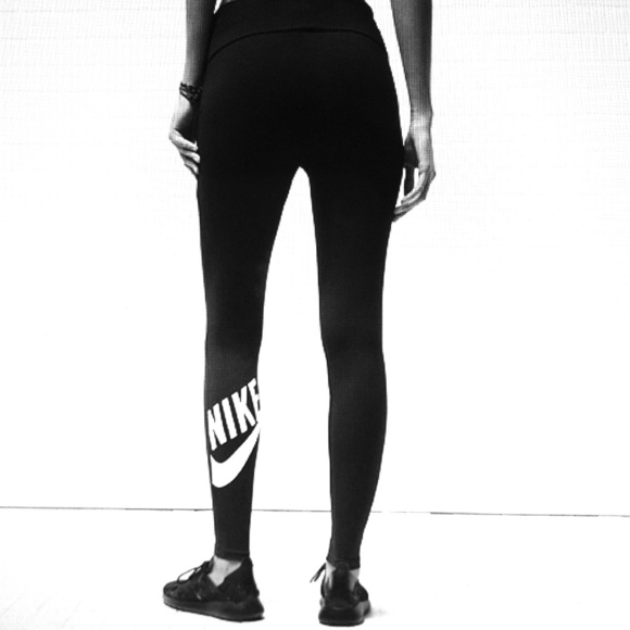 Nike Pants - 🔴Reserve for Wendy🔴Nike Leggings