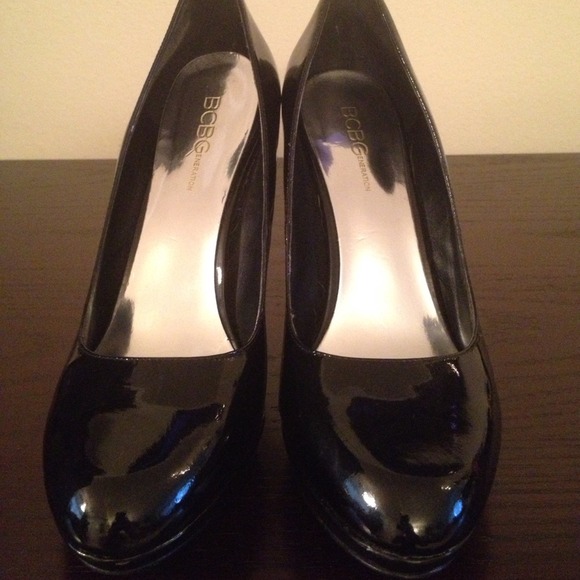 ️50%❤️ BCBGeneration Patent Pumps - Picture 2 of 4