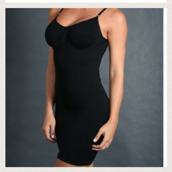 SOLD 🎀Super Shaper Slip🎀WAS $75🎀