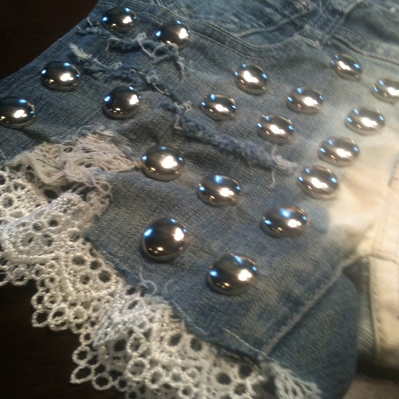 DIY studded lace shorts!! Made myself - Picture 4 of 4