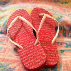 Havianas flip flops
