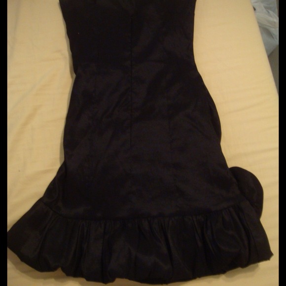 SOLD in bundle!!!!! - Picture 2 of 3