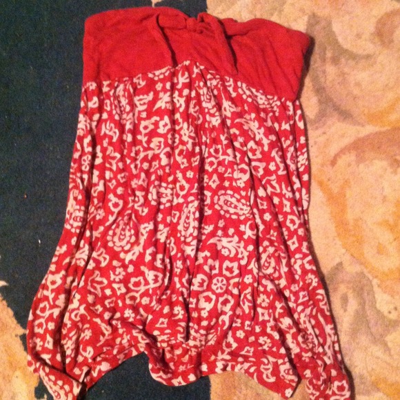 American Eagle tube top.