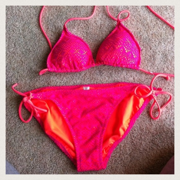 crochet Aeropostale bikini