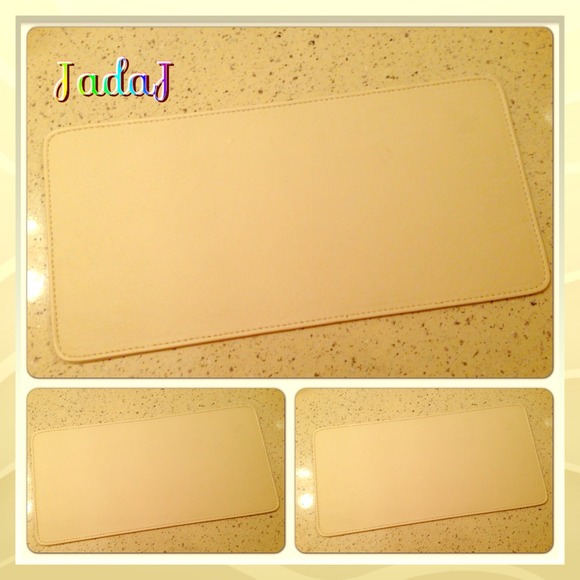 Louis Vuitton Neverfull GM Base Shaper