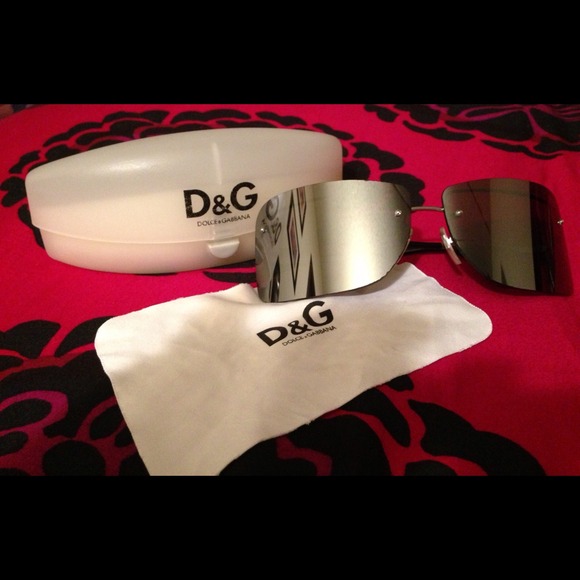 Vintage D & G sunglasses 💥price reduction 💥