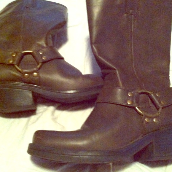 Riding boots