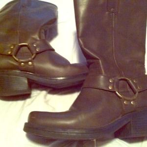 Riding boots