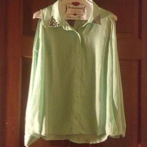 Mint green cold shoulder blouse w/ stud on collar