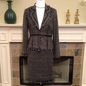 Tweed skirt suit