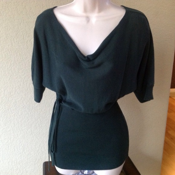 🎉🎉HOST PICK 11/18 🎉🎉Beautiful Top