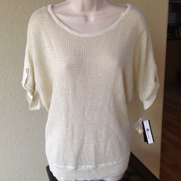 REDUCED -Light Sweater